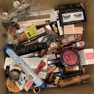 Random Pulls Sold As Is- 1/9/26 Live Show Listing